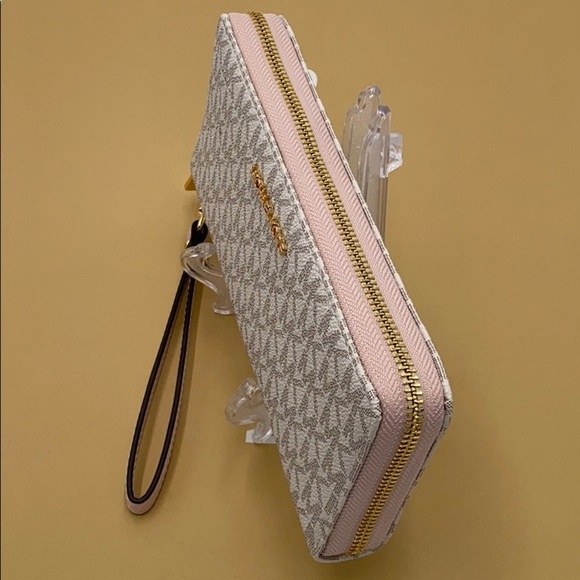 MICHAEL KORS LG CONTINENTAL WALLETS POWDER BLUSH - Picture 11 of 16